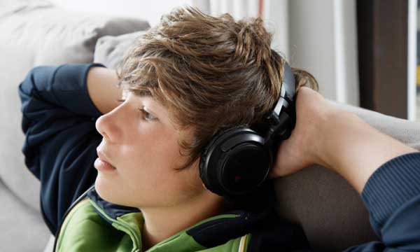 Hearing Loss and Headphones - Is Anyone Listening? - Doctors That ...